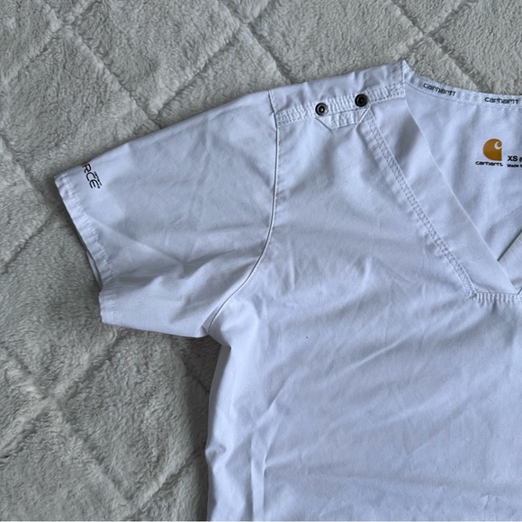 Carhartt | White Stretch Multi Pocket V-Neck Scrub Top | Size Extra Small - Picture 4 of 12